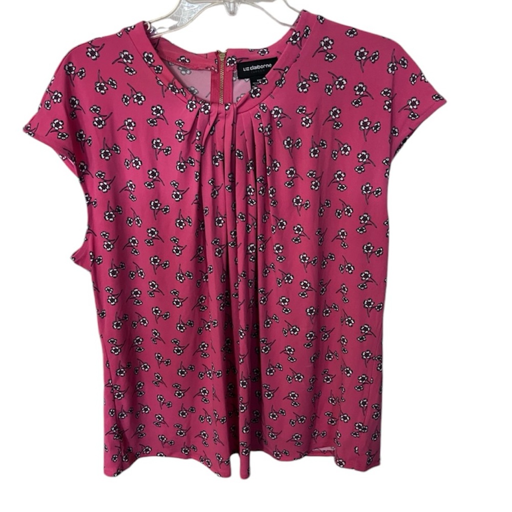 NWOT Liz Claiborne, pink and white floral pin tucked blouse with zipper